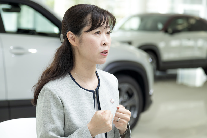 世界を巡り、さまざまな人と会うことで、開発に対して力が入りすぎていたことに気付いたと語る竹内氏