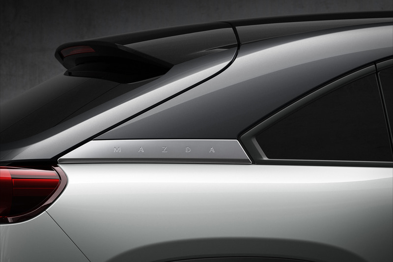 3トーンのセラミックメタリック