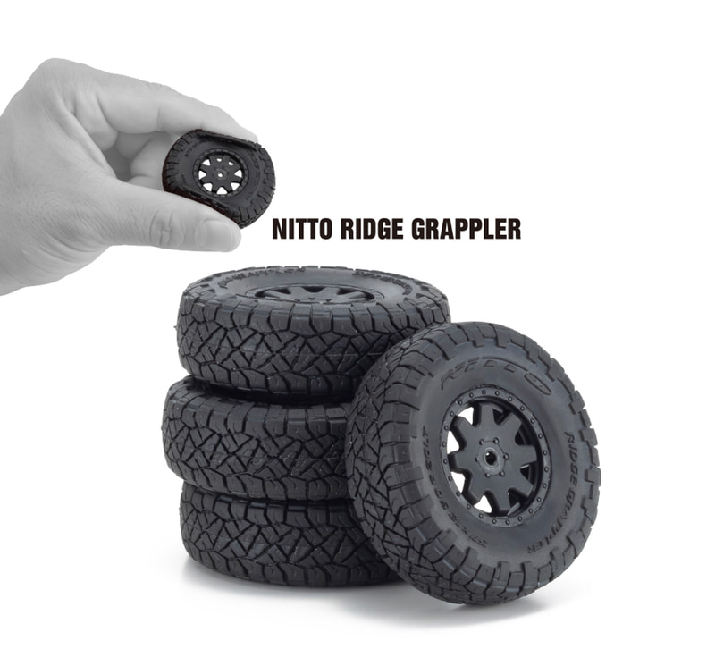 SUVタイヤで定評の『NITTO RIDGE GRAPPLER』を再現し、台形ホイールデザインとガンメタリックアルミカラーを表現。ボディやシャシーが実車ライクなミニッツ4×4のスケール感の高さをきわだたせた