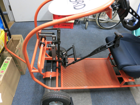 試乗インプレ】アカザーの新型フィット用手動運転装置「テック