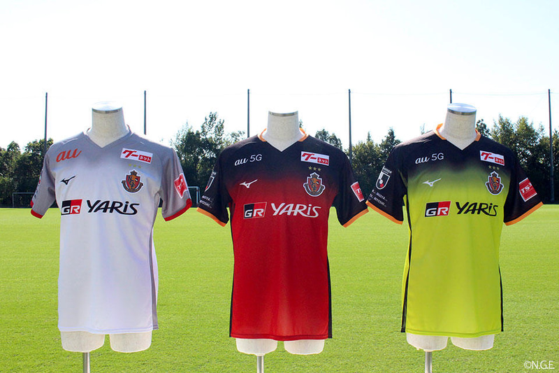 名古屋グランパスの選手たちが着るユニフォーム