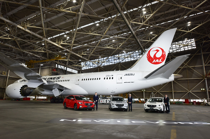 JAL 成田空港Aハンガーで行なわれた新型レヴォーグ発表会