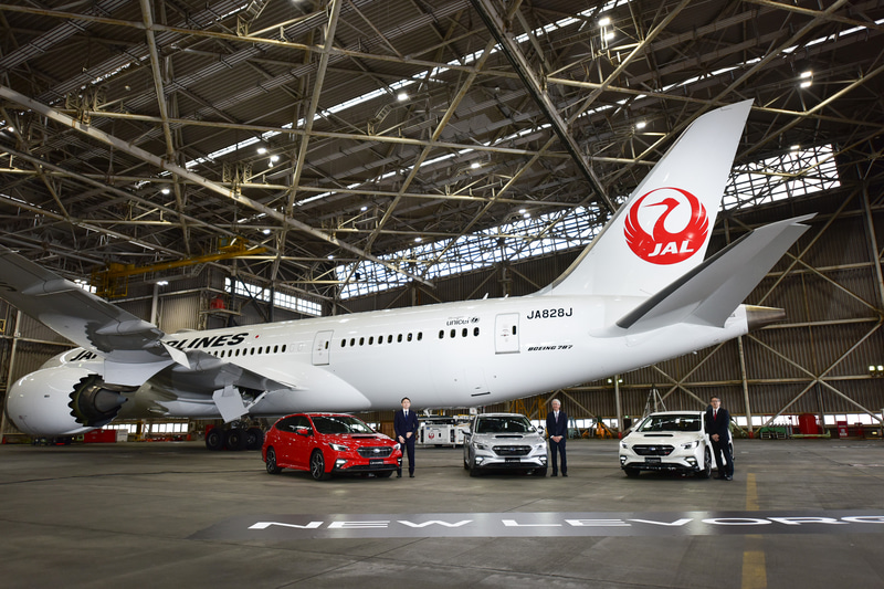 発表会の行なわれた成田国際空港 JAL Aハンガー