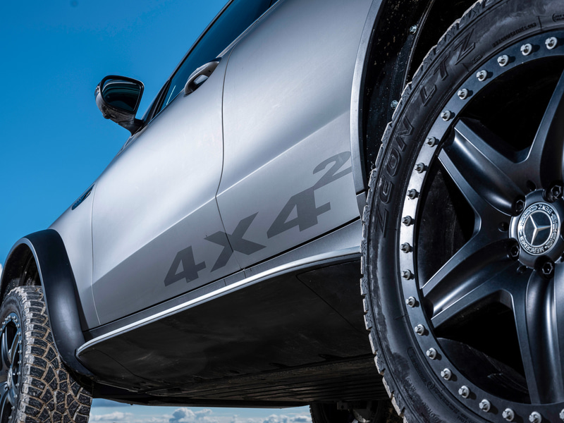 装着タイヤサイズは285/50R20