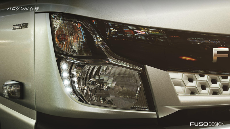 ハロゲンヘッドライト仕様