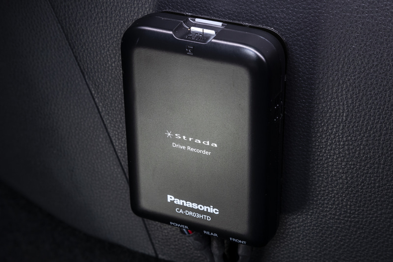 CA-DR03HTD（別売）本体。サイズはETC車載機と同じぐらい