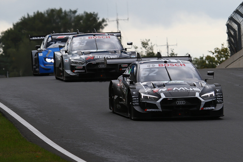 #62フェルディナンド・ハプスブルク（WRT Team Audi Sport）、#53ジャミー・グリーン（Audi Sport Team Rosberg）、 #25フィリップ・エング（BMW Team RBM）