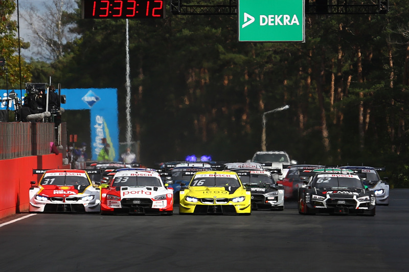 レース2のスタート