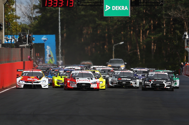 レース2のスタート