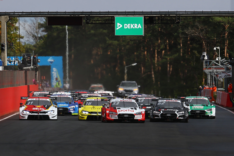 レース2のスタート