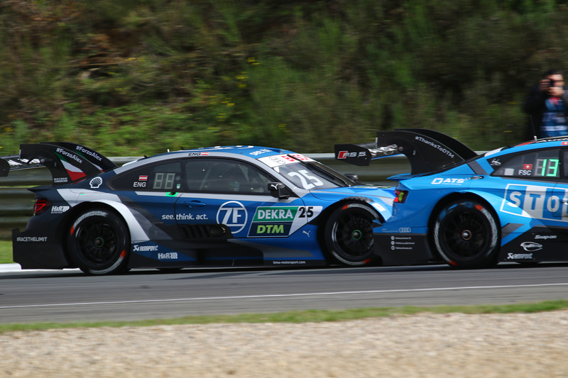 #13ファビオ・シェーラー、#25フィリップ・エングのバトル