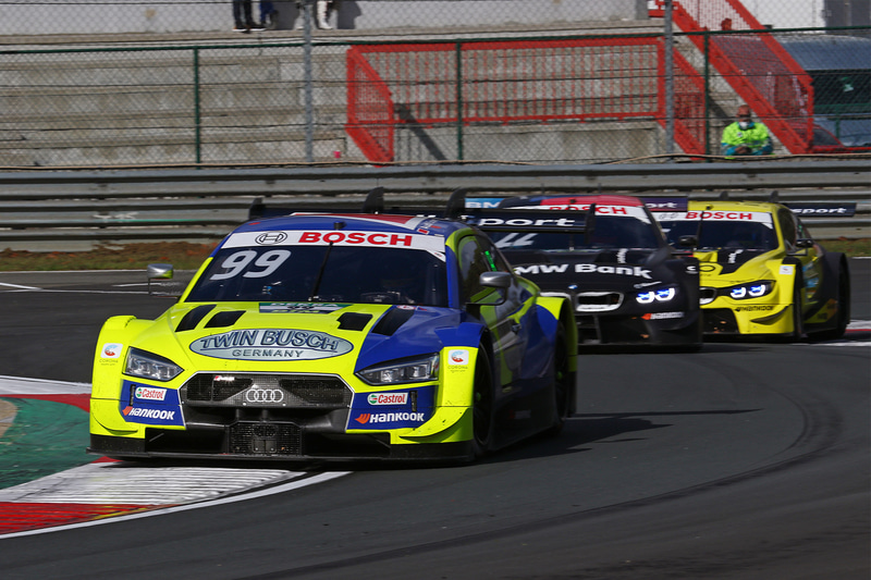 23周にわたって続くバトル。#99マイク・ロッケンフェラー、#22ルーカス・アウアー、#16ティモ・グロック、その後そのままの順で2位、3位、4位でゴールした