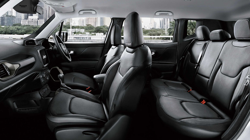 ハイブリッドシステムは「HYBRID」「ELECTRIC」「E-SAVE」の3モードを設定