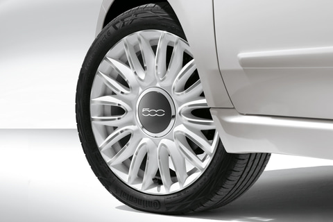 フィアット、「500」「500C」に限定車「ドルチェヴィータ」 - Car Watch