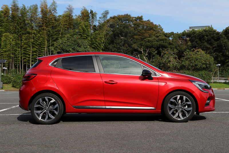 ボディサイズは4075×1725×1470mm（全長×全幅×全高）、ホイールベースは2585mm