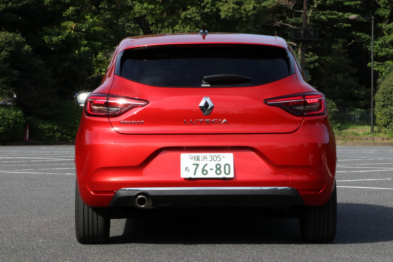 ボディサイズは4075×1725×1470mm（全長×全幅×全高）、ホイールベースは2585mm