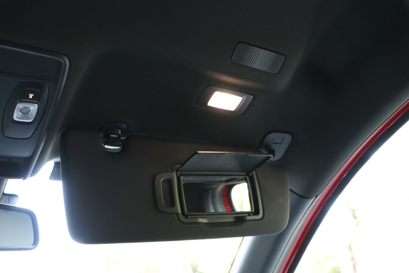 運転席側サンバイザー