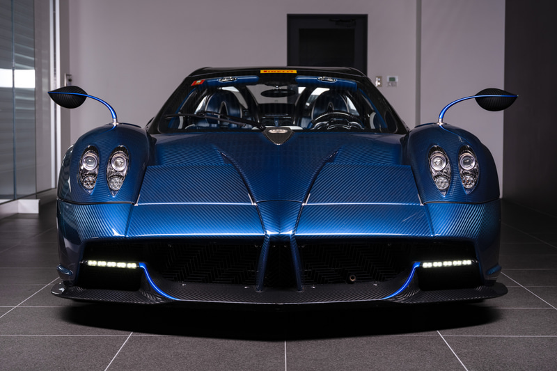 PAGANI Huayra Roadster