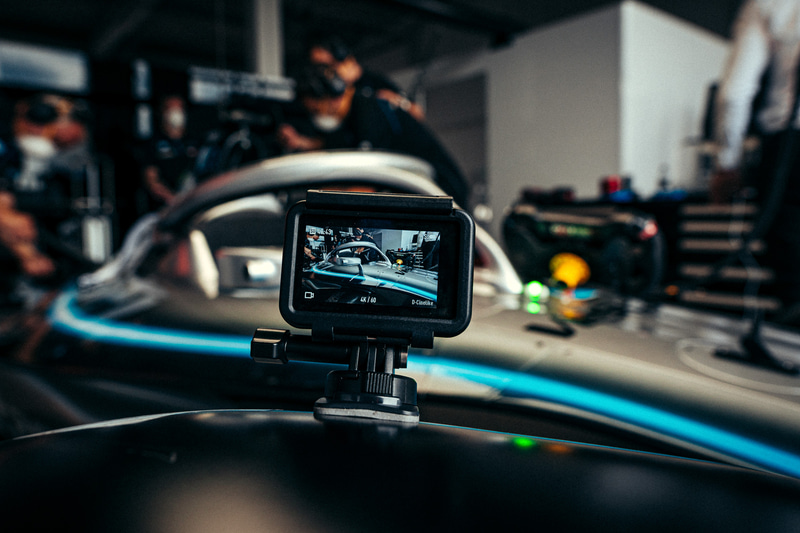 メルセデス・ベンツ EQフォーミュラEチームはすでにDJI Osmo ActionなどのDJI製品を使用しているという　（C）Daimler AG