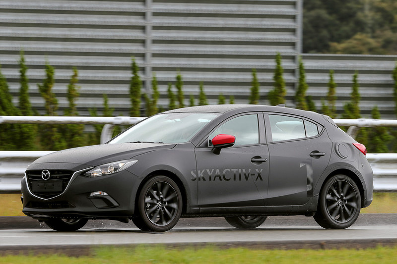 2017年に初試乗したSKYACTIV-X搭載車