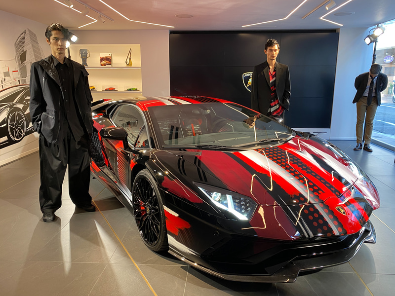 アヴェンタドール S“dressed”by Yohji Yamamoto