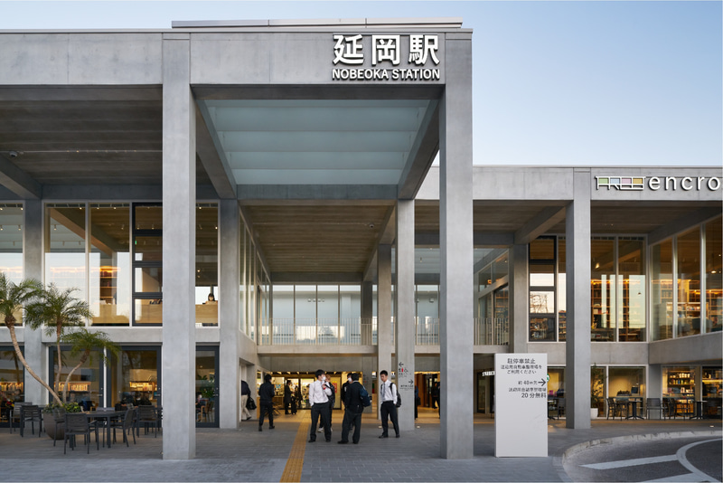 建築「延岡駅周辺整備プロジェクト」：延岡市（宮崎県）、有限会社乾久美子建築設計事務所（東京都）、カルチュア・コンビニエンス・クラブ株式会社（東京都）、延岡設計連合協同組合（宮崎県）、株式会社studio-L （大阪府）、上田・児玉・朋幸・久米特定建設工事共同企業体（宮崎県）、九州旅客鉄道株式会社（福岡県）