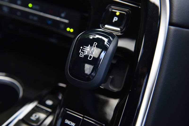 シンプルなシフトレバー