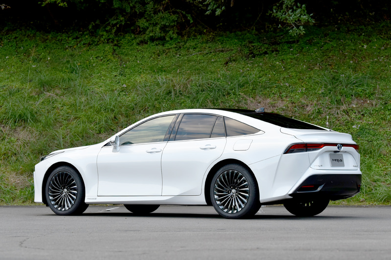 TNGAのGA-Lプラットフォームをベースとした新型ミライ