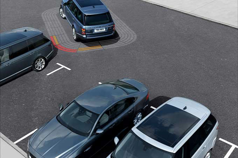 駐車などの操作をスムーズに行なうための先進技術「パークパック」を搭載。狭い場所や街中での運転をアシスト。縦列駐車や狭い場所での入出庫も簡単に行える