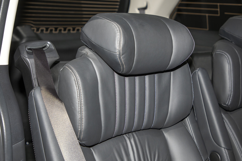 7人乗り車2列目シートのギミックの一部