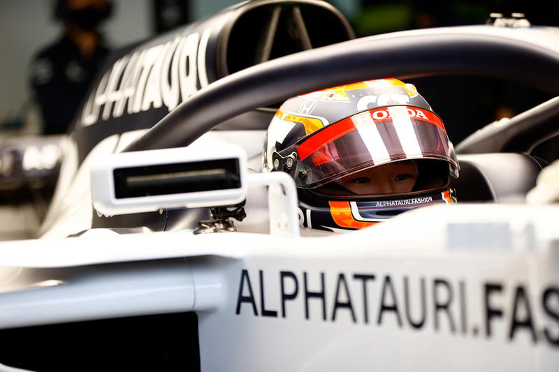 コックピットに収まる角田裕毅選手　Photo：Honda