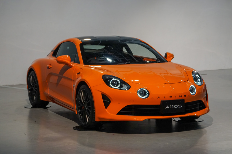 「アトリエアルピーヌ」で仕上げられたA110