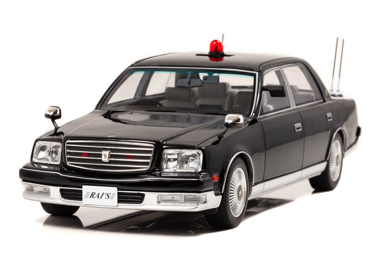 RAI'S 1/18 トヨタ センチュリー（GZG50）2005 警察本部警備部要人警護車両。レジン製1/18スケール（長さ約29.5cm）