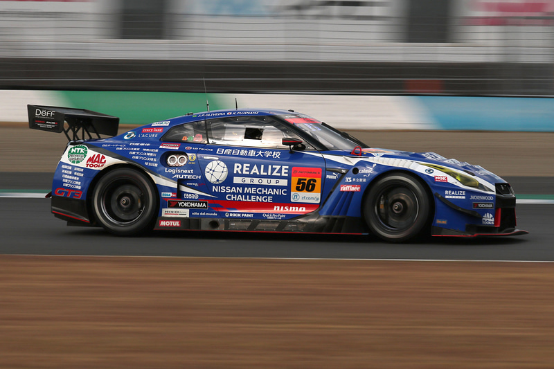 GT300クラスは、今季2度目の優勝となった56号車 リアライズ 日産自動車大学校 GT-R（藤波清斗/J.P.デ・オリベイラ組、YH）