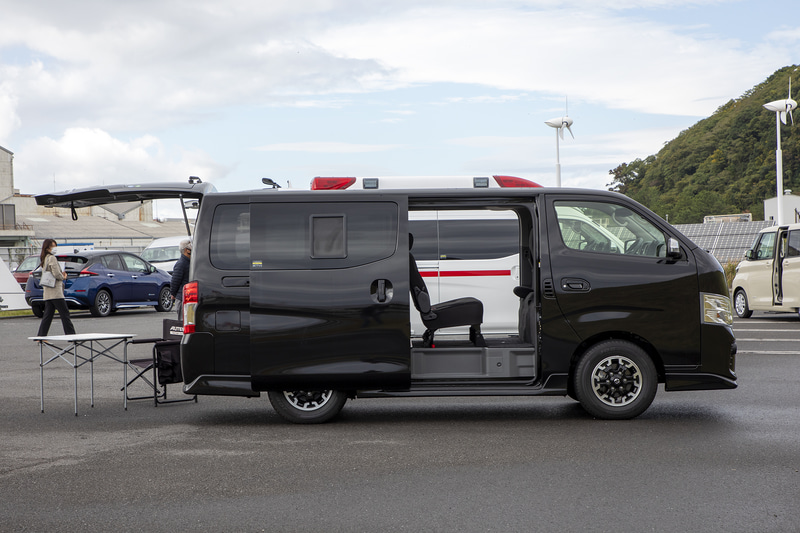 オーテックジャパンが取り扱うNV350 キャラバン マルチベッド