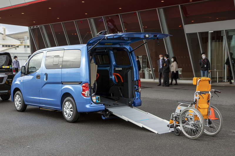 日産ライフケアビーグルの車いす搭載仕様車。NV200 バネット チェアキャブ
