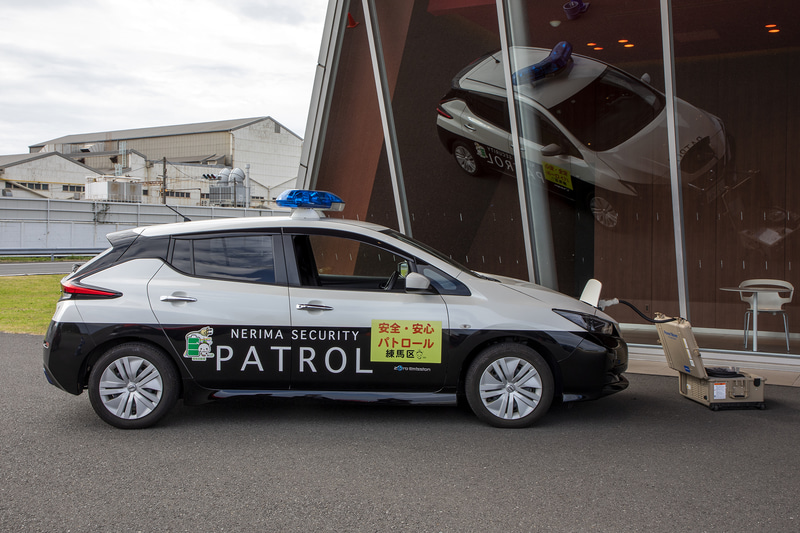 練馬区が所有するリーフ 青色防犯パトロールカー