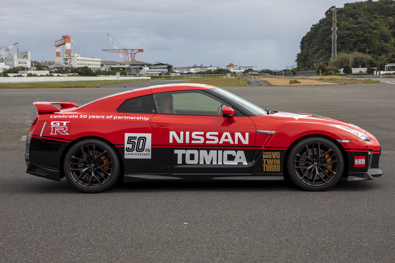 NISSAN GT-R トミカ50周年記念仕様 designed by NISSAN