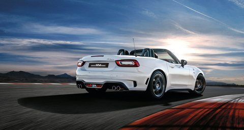 アバルト、「124 スパイダー」の販売を2020年で終了 最後の1台を