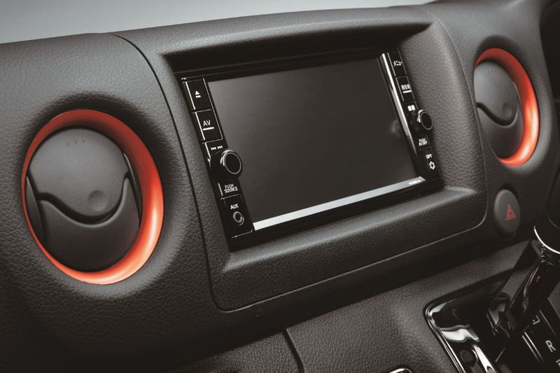 NV350キャラバン プレミアムGX BLACK GEAR