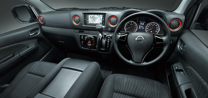 NV350キャラバン プレミアムGX BLACK GEAR