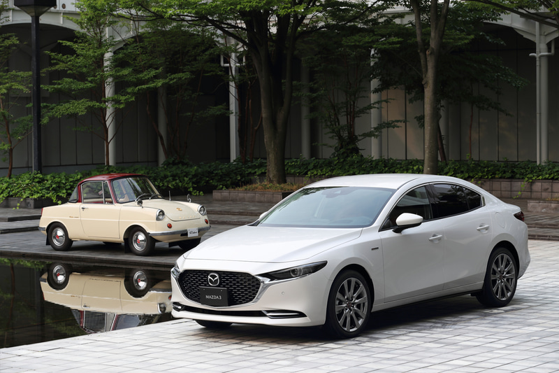 MAZDA3 100周年特別記念車