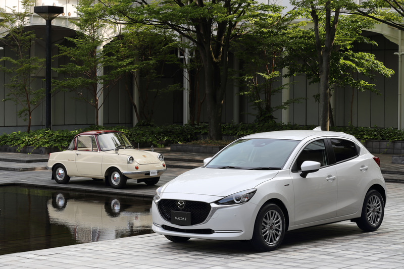 MAZDA2 100周年特別記念車