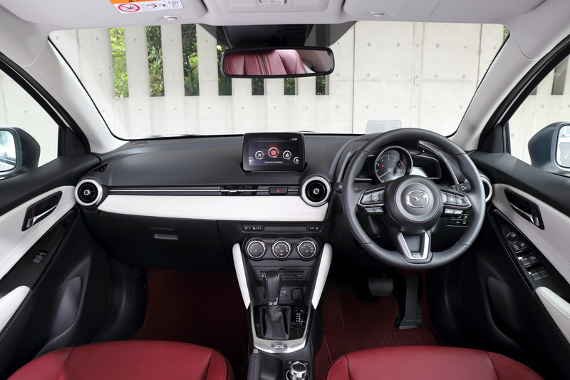 MAZDA2 100周年特別記念車