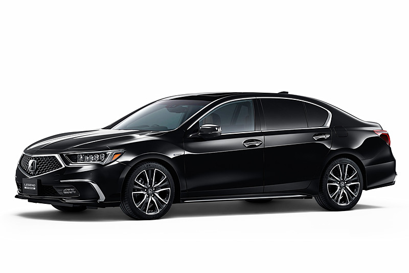 写真は現行モデルのレジェンド