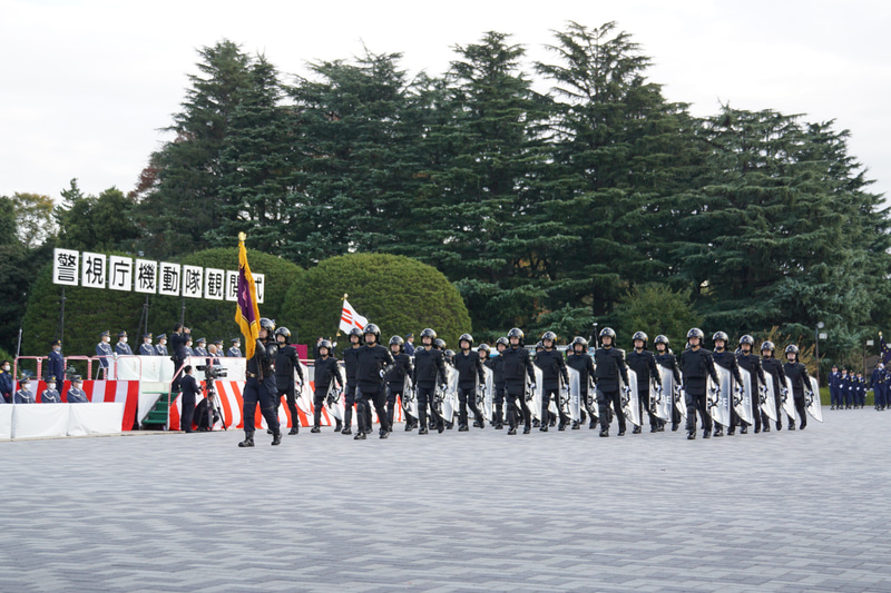 女性警察官機動隊
