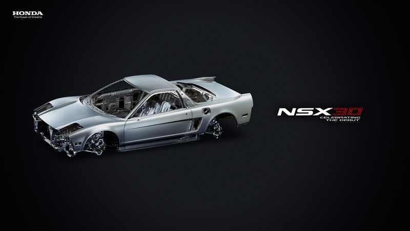 30周年特設サイトでは開発秘話の映像やオリジナル壁紙のダウンロードができる