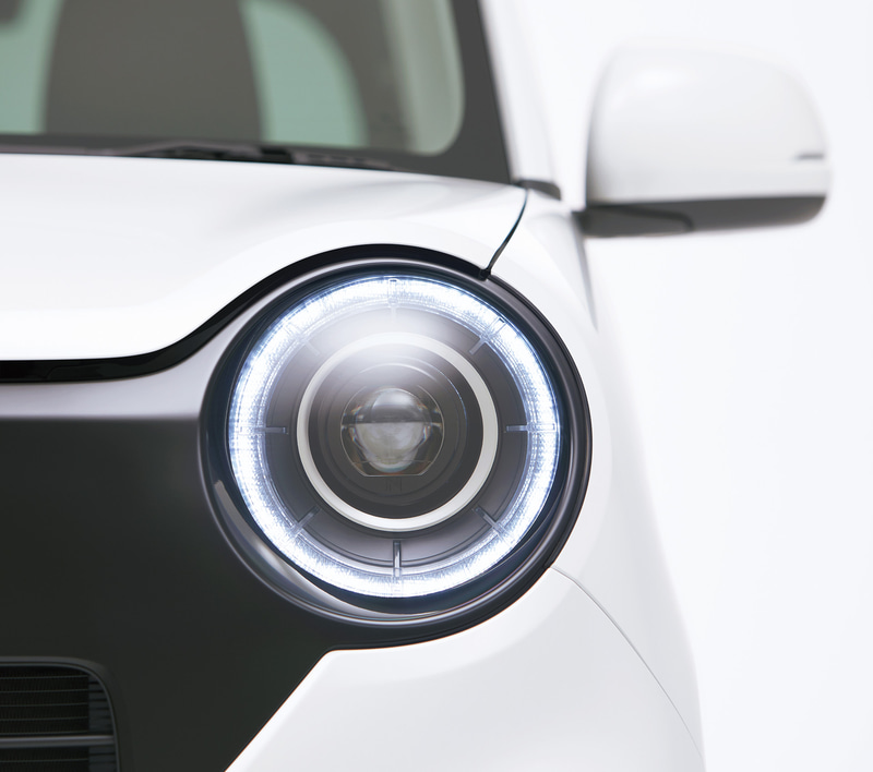 フルLEDの丸型ヘッドライト