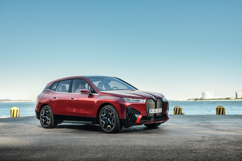 BMWの新型EV「iX」