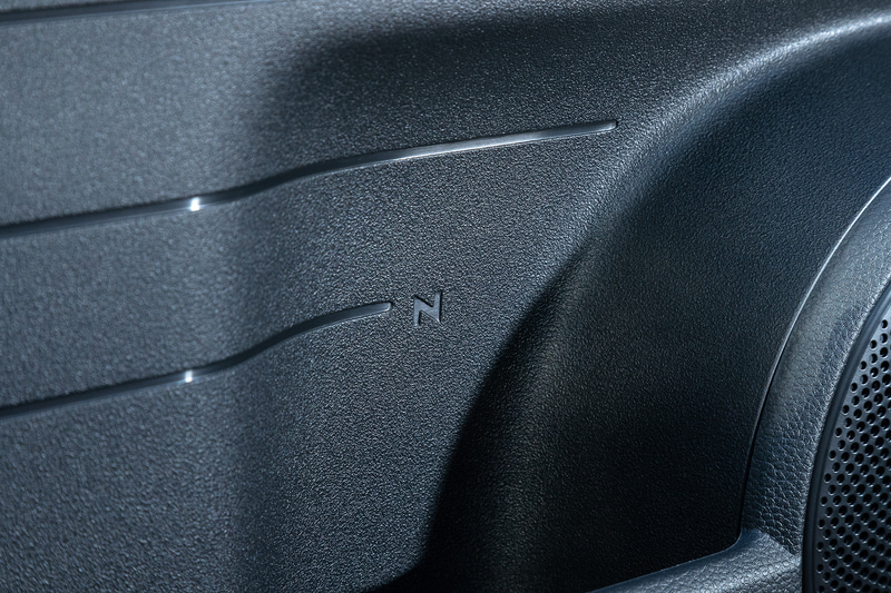 新型にはボディ随所に「N」が隠されている。これ以外にもまだあるので探してみてほしい